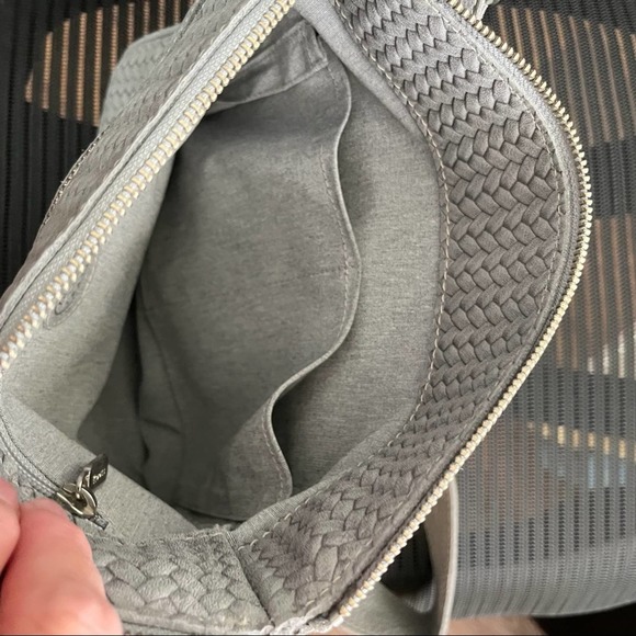 Roots Herringbone Leather Crossbody Bag - Picture 3 of 8